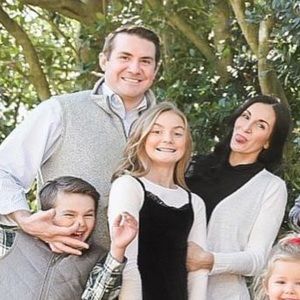 Meet your Posher, Holly